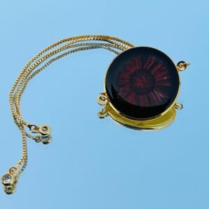 Red Daisey with Gold Chain